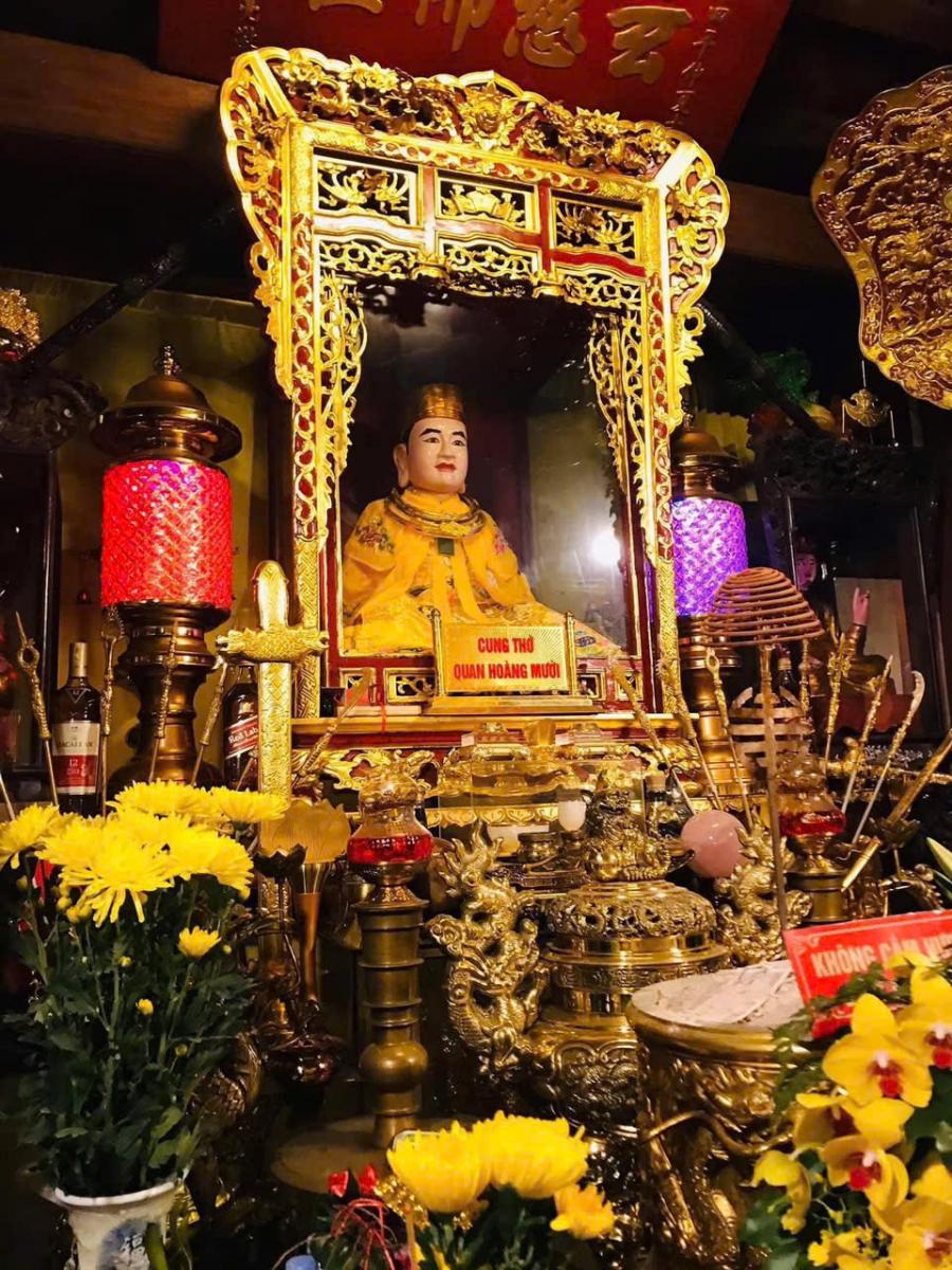 Cung thờ Quan Hoàng Mười